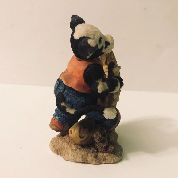 Vintage 1995 Ganz Cowtown Wild Bull Hickock Figurine 3.5 Inch Tall - Picture 4 of 10